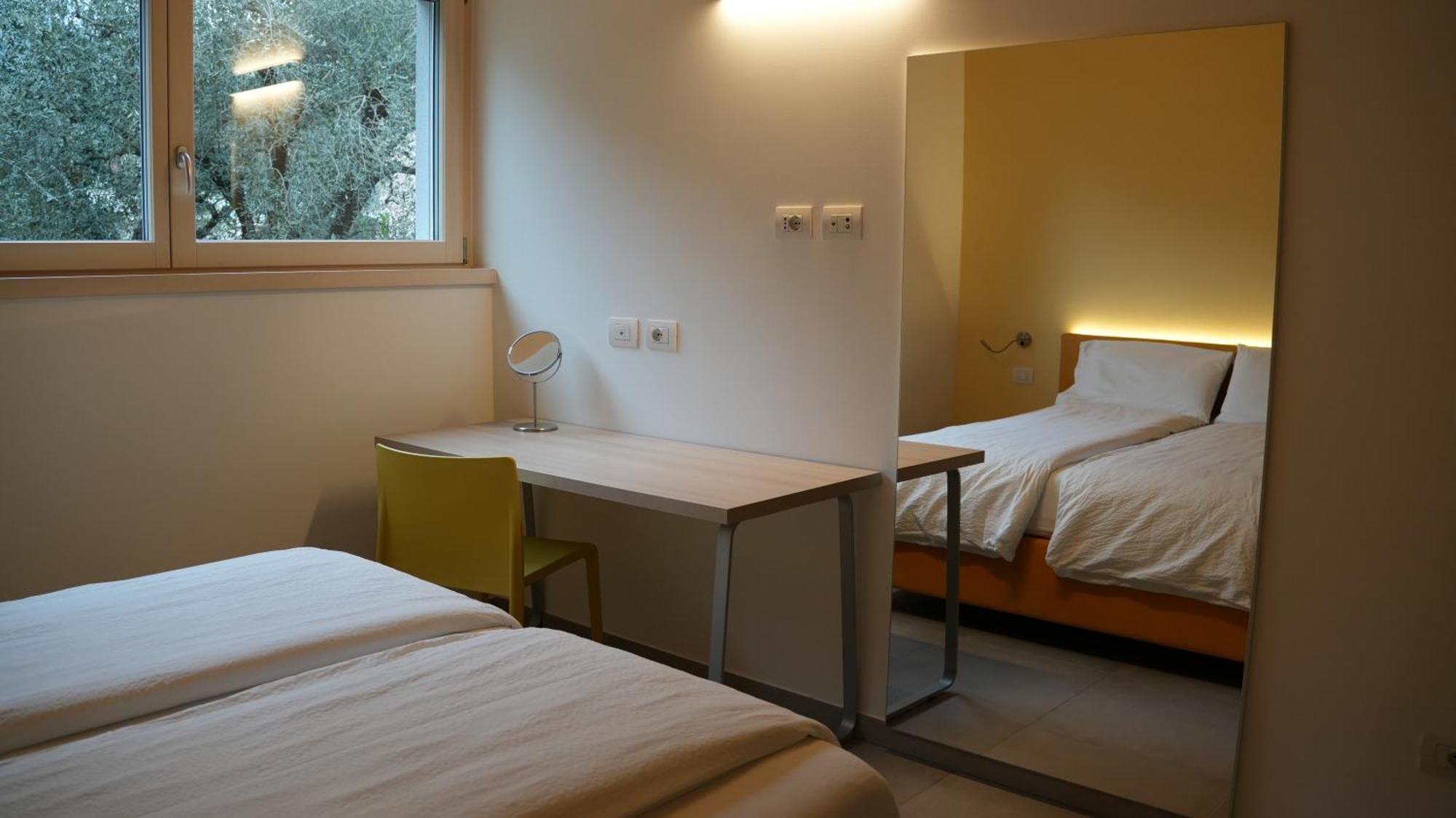 Casa Maria Apartments Riva del Garda Camera foto