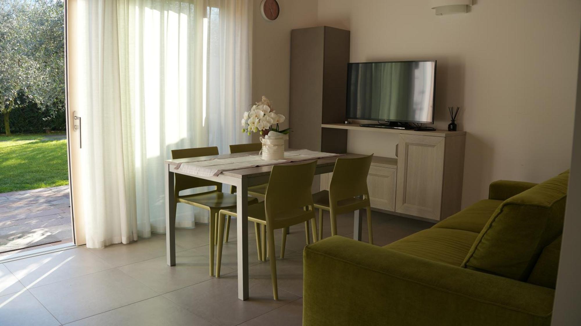 Casa Maria Apartments Riva del Garda Camera foto